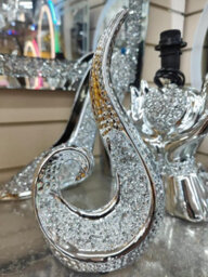 Biznest Silver Sparkle Crushed Jewel Loose Diamante Swirl Sculpture Shelf Sitter Shiny Mini Ornament Crystal Home Décor 25X13X8 Cm - thumbnail 2