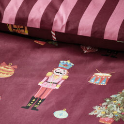 Catherine Lansfield Christmas Nutcracker Stripe Reversible Duvet Cover Set With Pillowcases Plum - thumbnail 4
