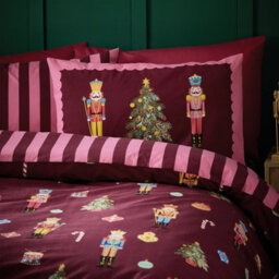 Catherine Lansfield Christmas Nutcracker Stripe Reversible Duvet Cover Set With Pillowcases Plum - thumbnail 3