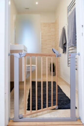 Babydan Tora Pressure Fit Safety Gate 71.3 - 77.6Cm - thumbnail 3
