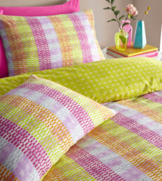 Furn. Neola Abstract Striped Reversible Duvet Cover Set, King, Pink - thumbnail 3