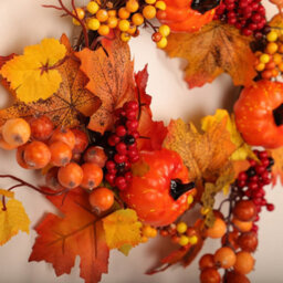 Living And Home Livingandhome Artificial Rattan Maple Leaf Autumn Christmas Wreath With Led Light And Pumpkin 40 Cm - thumbnail 2