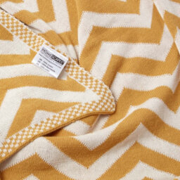 Homescapes Mustard Chevron Cotton Knitted Throw, 130 X 170 Cm - thumbnail 8