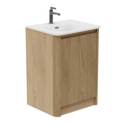 Plum&clay Isla Ribbed Fluted Oak Wood Freestanding Bathroom Vanity Unit & White Basin Set (W)600mm