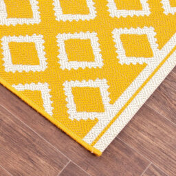 Diamond Pattern Garden Patio Rug - Weatherproof, Mould & Mildew Resistant Indoor Outdoor Mat - Gold, Measures 120 X 170Cm - thumbnail 2