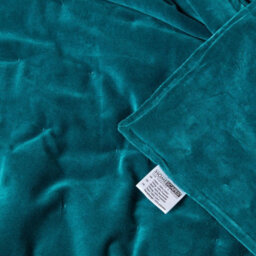 Homescapes Emerald Green Velvet Quilted Throw, 125 X 150 Cm - thumbnail 7