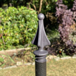 Selections Metal Complete Bird Feeding Station With 4 Feeders With Stabiliser Stand - thumbnail 9