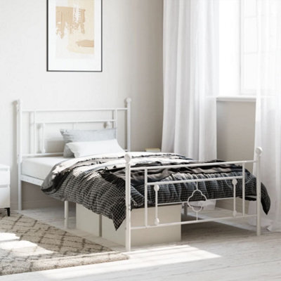 Berkfield Metal Bed Frame Without Mattress With Footboard White 107X203Cm - image 1