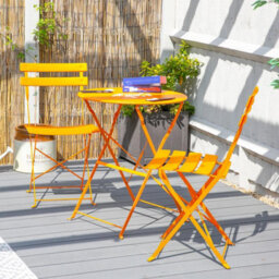Harbour Housewares 2 Seater Sussex Bistro Set - Round - Orange - thumbnail 6