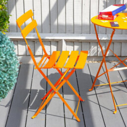 Harbour Housewares 2 Seater Sussex Bistro Set - Round - Orange - thumbnail 7