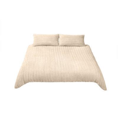Living And Home Brown Three-Piece Extra-Large Bedding Set With Rabbit Fur-Like Plush Fabric. - image 1
