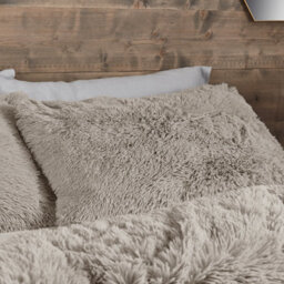 Catherine Lansfield Bedding Cuddly Deep Pile Duvet Cover Set With Pillowcases Natural - thumbnail 2