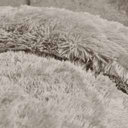 Catherine Lansfield Bedding Cuddly Deep Pile Duvet Cover Set With Pillowcases Natural - thumbnail 3