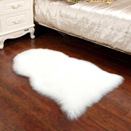 Living And Home White Irregular Soft Shaggy Rug Kids Rooms Decor Floor Rugs 90Cm (L) X 60Cm (W) - thumbnail 3
