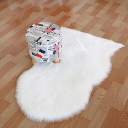 Living And Home White Irregular Soft Shaggy Rug Kids Rooms Decor Floor Rugs 90Cm (L) X 60Cm (W) - thumbnail 4