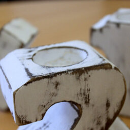 Serenityy Wooden Birthday Number Candle Holder No. 4 - Handmade White-Wash Albesia Wood, 10Cm - thumbnail 4
