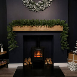 Samuel Alexander 2.7M X 30Cm Plain Green Christmas Garland With 260 Bullet Tips - thumbnail 2