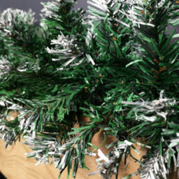 Samuel Alexander 2.7M Snowy Green Christmas Garland With 260 Snow Tipped Christmas Garland Decoration - thumbnail 5