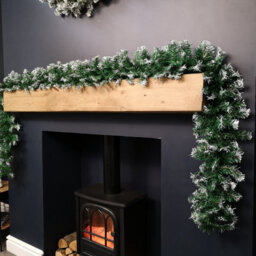 Samuel Alexander 2.7M Snowy Green Christmas Garland With 260 Snow Tipped Christmas Garland Decoration - thumbnail 3