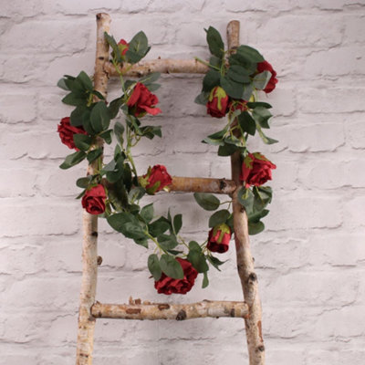 Artificial Red Rose And Foliage Garland. Length 175 Cm, Diameter 8 Cm, Weddings And Events Décor.