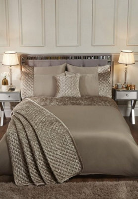 Elysium Duvet Set In Mink Colour