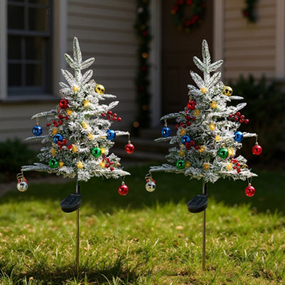 Living And Home Double-Branch Luxury Pine Needle Mixed Snow Scene Patio Solar Christmas Tree 83Cm W X 83Cm H - image 1