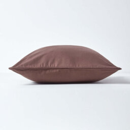 Homescapes Cotton Plain Chocolate Rectangular Cushion Cover, 30 X 50 Cm - thumbnail 2