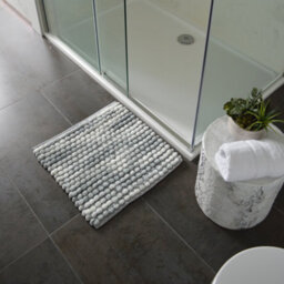 Allure Bath Fashions Marl Chunky Bobble Square Bath Mat Non Slip - Grey - thumbnail 3