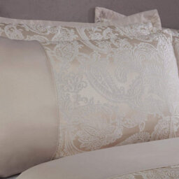 Emma Barclay Duchess Jacquard Luxury Bedding Duvet Set Cream - thumbnail 2