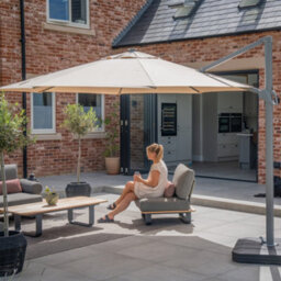 Ares 3.5M Round Cantilever Parasol With Solar Powered Led Lights In Beige - thumbnail 4