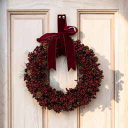 Four Candle Luxury Burgundy Berry And Pinecone Wreath With Velvet Bow Medium - thumbnail 2