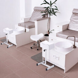 Costway Pedicure Manicure Footrest Adjustable Seat Height Nail Foot Stand W/ Soft Cushion - thumbnail 4