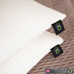 Martian Made Martian Dreams Waterproof Pillow Protectors Standard Size 50X75Cm - thumbnail 3