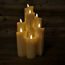 Samuel Alexander 7 Flame Battery Operated Melted Edge Christmas Wax Candle With Timer - thumbnail 2
