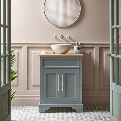 Homestylestore Light Grey And Oak 645mm Bathroom Vanity Unit With Round Countertop Basin And Brushed Brass T Bar Handles - image 1