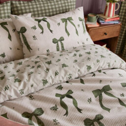 furn. Furn Belle Stripe Reversible Duvet Cover Set, Evergreen, Single - thumbnail 3