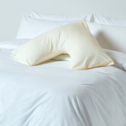 Homescapes Cream Egyptian Cotton V Shaped Pillowcase 200 Tc - thumbnail 2
