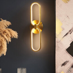 Beliani Wall Led Lamp Gold Chain-Link Shade Warm White, Sculptural Two-Link Design, 500mm Wide - thumbnail 1