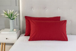 Polycotton Plain Dyed Housewife Pillowcase Pair Red - thumbnail 2