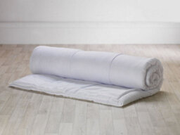 Lancashire Textiles Luxury Microfibre 1.5 Tog Anti-Allergy Super-Soft Duvet For Spring/summer - King Bed - thumbnail 2