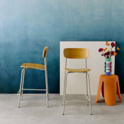 Sweeek - Set Of 2 Vintage Plywood Bar Stools With Ash Effect Wood Veneer And Beige Metal Legs L 42.5 X D 50 X H 94Cm - Toby - thumbnail 1