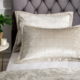 Catherine Lansfield Pillowcases Crushed Velvet Quilted 50X75Cm + Border Pack Of 2 Pillow Cases With Envelope Closure Natural