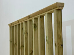 Arbor Garden Solutions Softwood Deck Balustrade Kit, 1.2M, Light Green, 2X Deck Posts - thumbnail 3