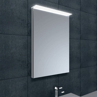Plum&clay Venture Led Illuminated Bathroom Mirror With Demister & Shaver Socket (H)715mm (W)400mm