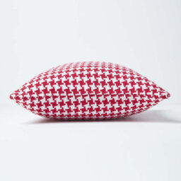 Homescapes Houndstooth 100% Cotton Cushion Cover Red, 60 X 60 Cm - thumbnail 2