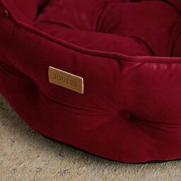 Joules Chesterfield Burgundy Large Dog Bed - thumbnail 4