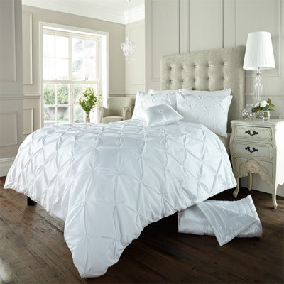 Gc Gaveno Cavailia Dazzling Diamonds Duvet Cover Bedding Set White Double 3Pc With Pintuck Quilt Cover - image 1
