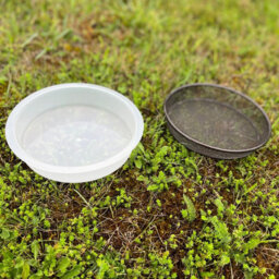 Garden Selections Water Dish & Mesh Seed Dish Set For Metal Bird Feeding Stations - thumbnail 1