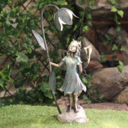 Betley Butterfly Resin Fairy With Solar Light Flower Or Bubble - Magical Sculpture For Indoors Outdoor Garden Decoration Light Up - 35.5Cm - thumbnail 6