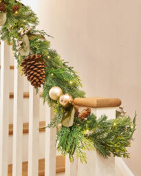 WeRChristmas 9 Ft Pre-Lit Mixed-Foliage Artificial Christmas Garland With Berries And Pinecones, 50 Warm White Leds - thumbnail 4